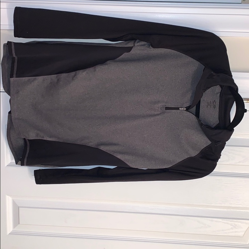 Athletic pull over